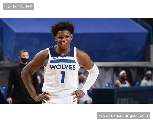 狼队对阵桑德兰精彩比赛直播全程回顾与分析 狼队对阵桑德兰精彩比赛直播全程回顾与分析